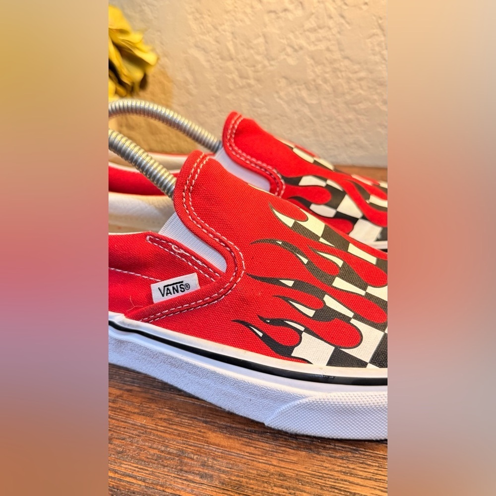 Vans Slip On Checker Blood Drips Flame Red Sneakers Shoes Men’s 5.5 Women’s 7.0 - Picture 5 of 12